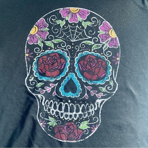 Way to Celebrate Halloween T-shirt Top Multicolor Skull Print Size Medium - Picture 5 of 7